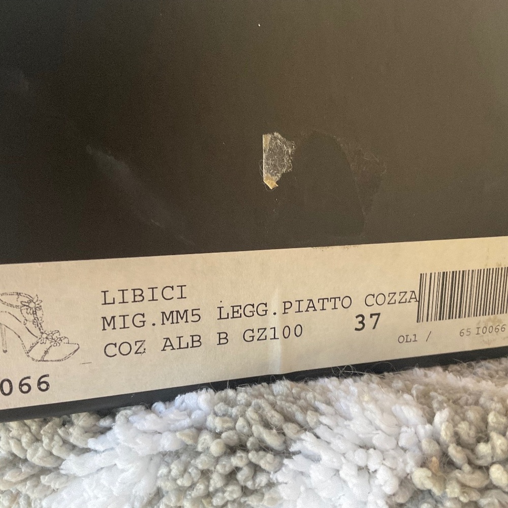 Best Giuseppe Zanotti ever.  SIGNED by the artist himself.